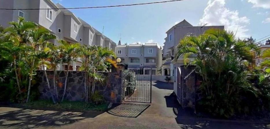 Sunshine Luxurious Villa:4 Mins Walk From Beach Flic en Flac Exterior foto