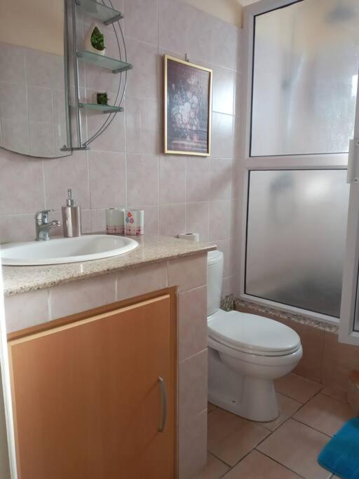 Sunshine Luxurious Villa:4 Mins Walk From Beach Flic en Flac Exterior foto