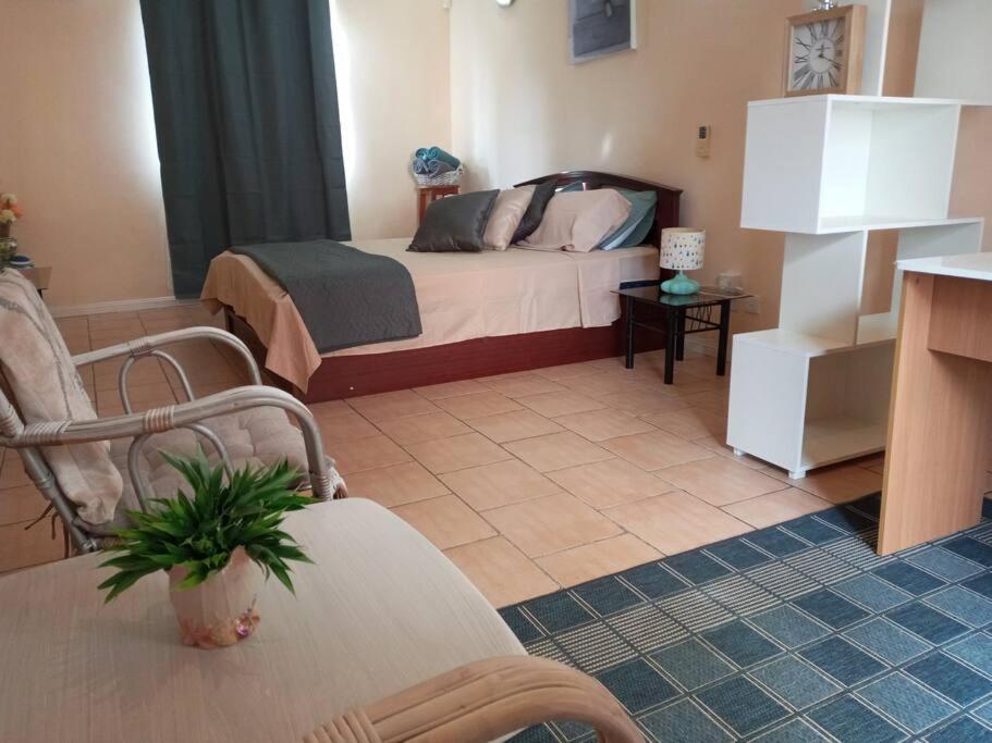 Sunshine Luxurious Villa:4 Mins Walk From Beach Flic en Flac Exterior foto